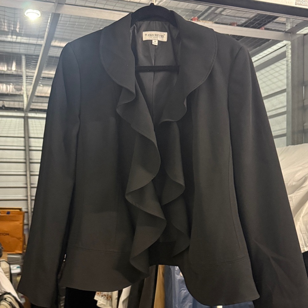 Black Ruffled Blazer used 3 times perfect condition